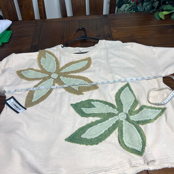 Oli & Hali Floral Patch Tee - Cream and Green - Picture 3 of 6